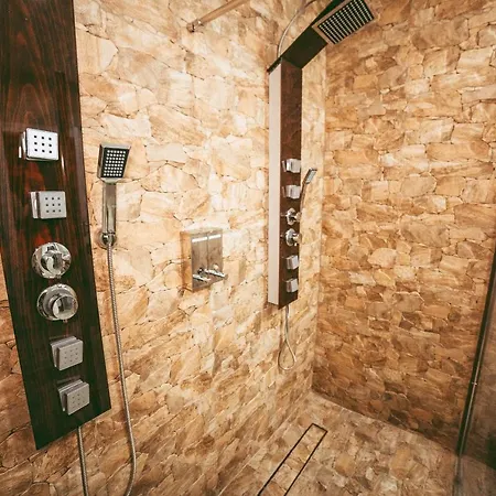 El Refugio De Felix Sotillo de la Adrada